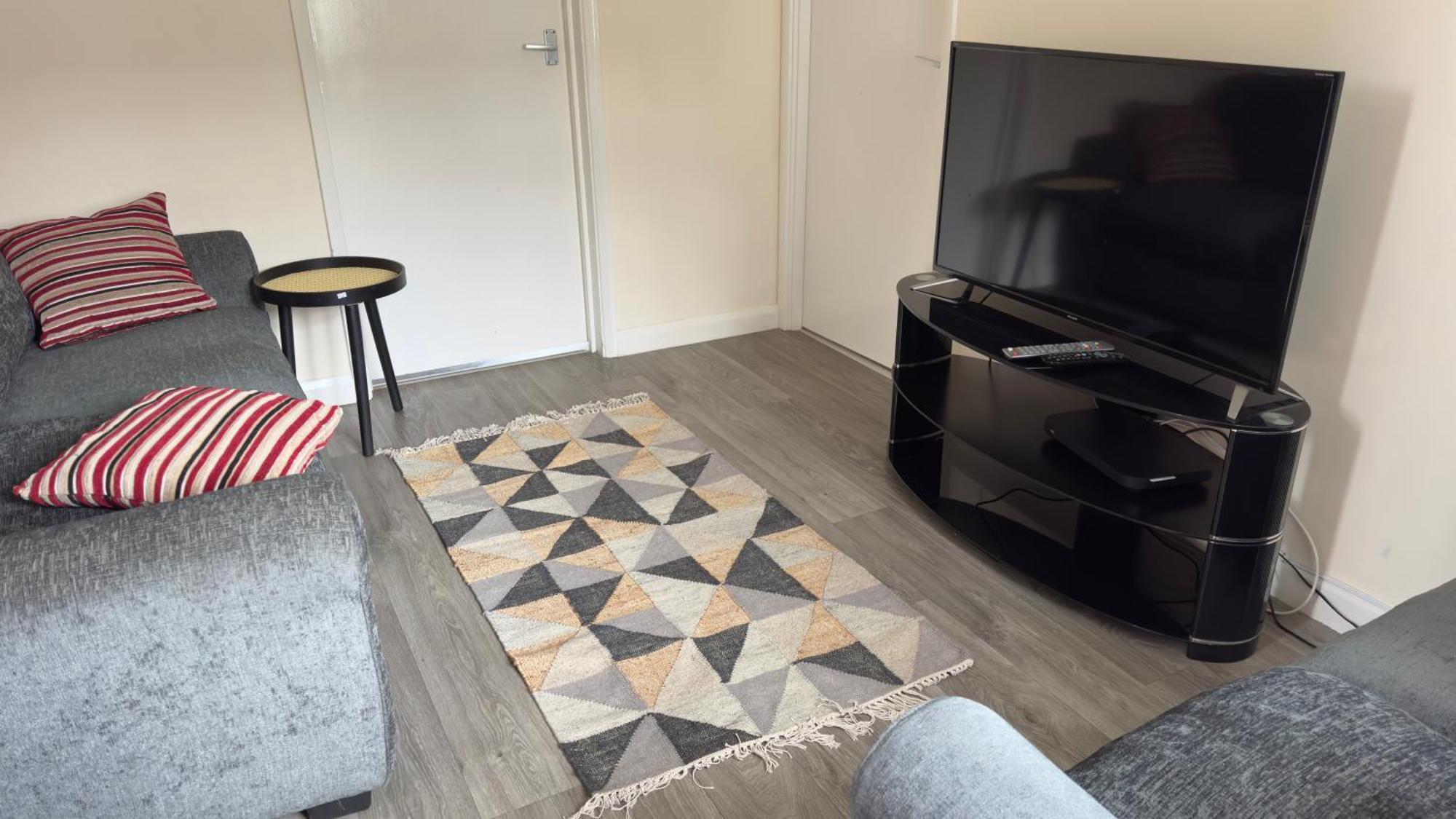 Contractor'S Haven- 4-Bedroom House With Free Parking, Super Fast Wifi, Fran Properties In Aylesbury, Pets Are Welcome! Aylesbury  Eksteriør bilde